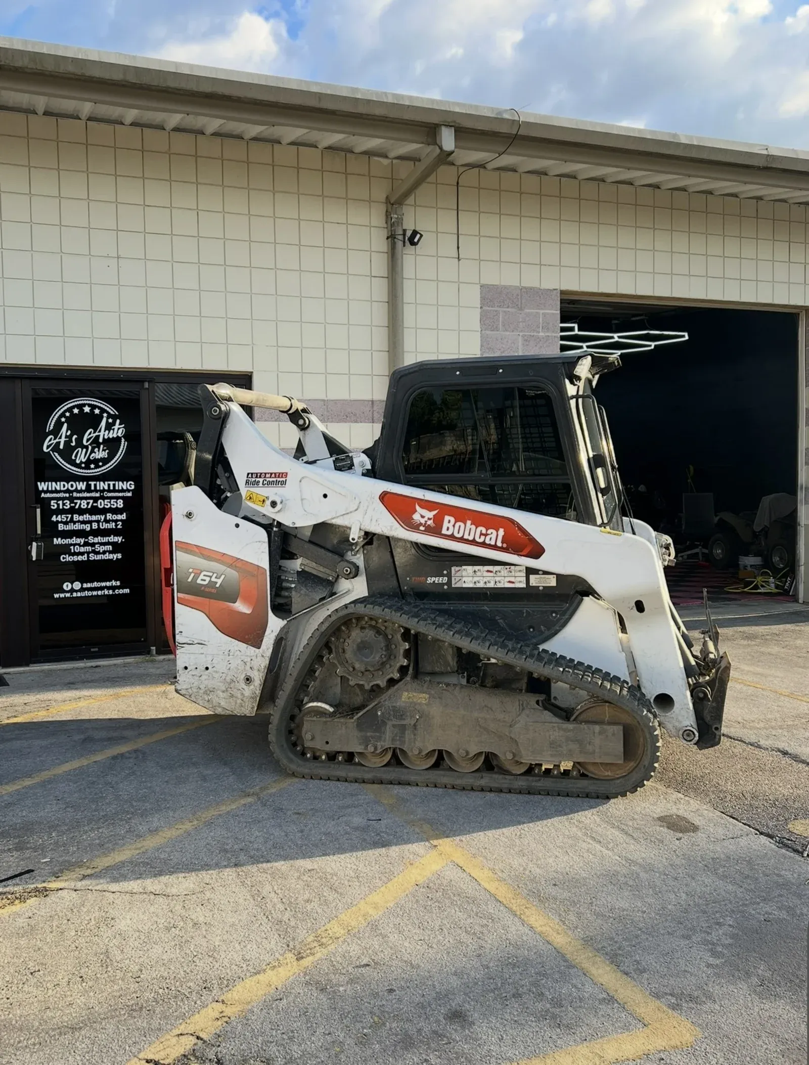 Heavy equipment cab tinting for operator comfort